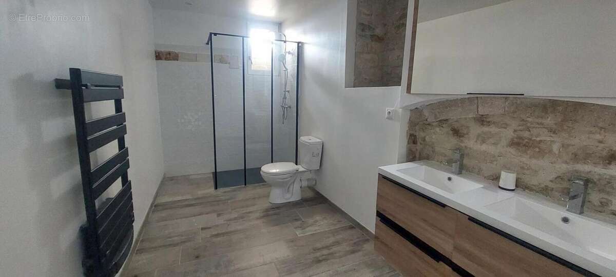 Maison à VEZENOBRES