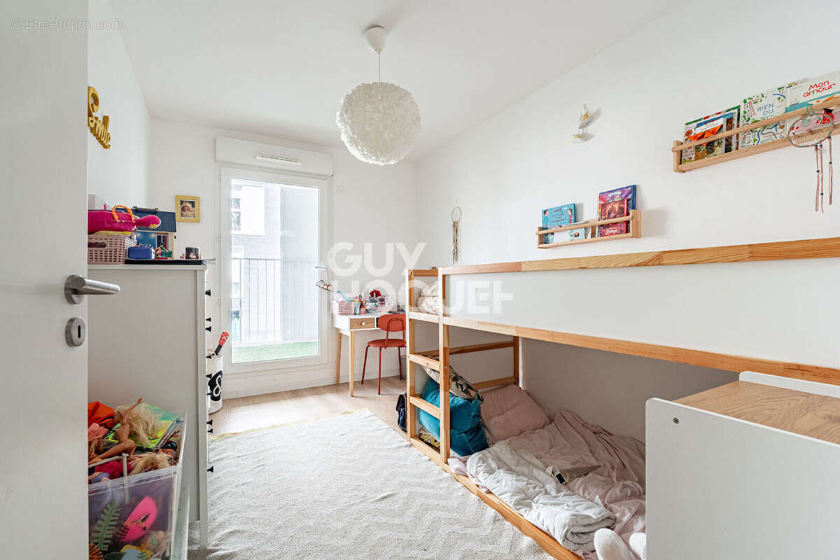 Appartement à GENNEVILLIERS