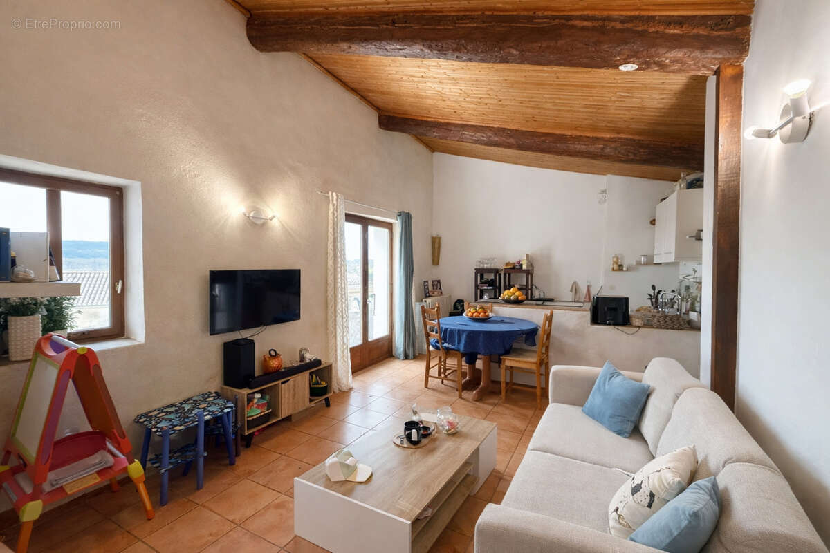 Appartement à CHATEAUNEUF-DU-RHONE
