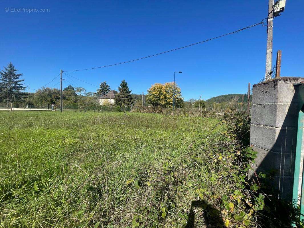 Terrain à MARSAC-SUR-L&#039;ISLE