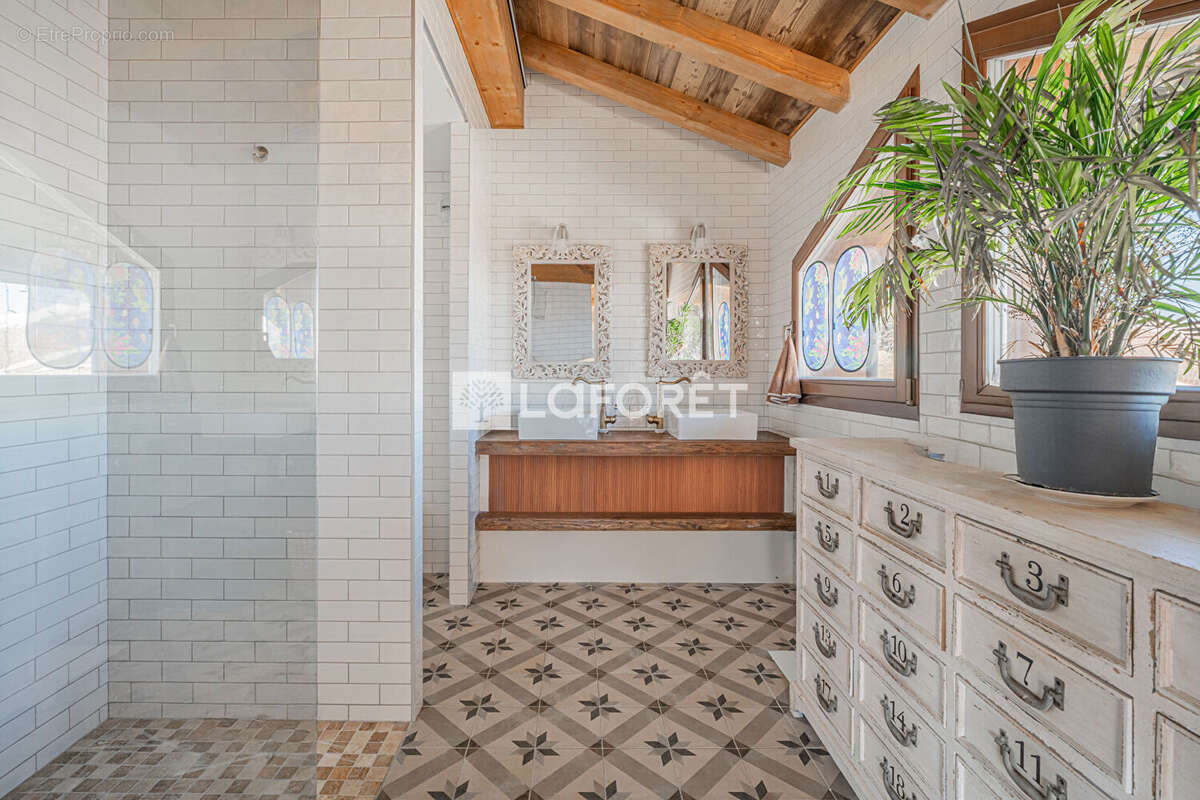 Maison à FONTCOUVERTE-LA-TOUSSUIRE