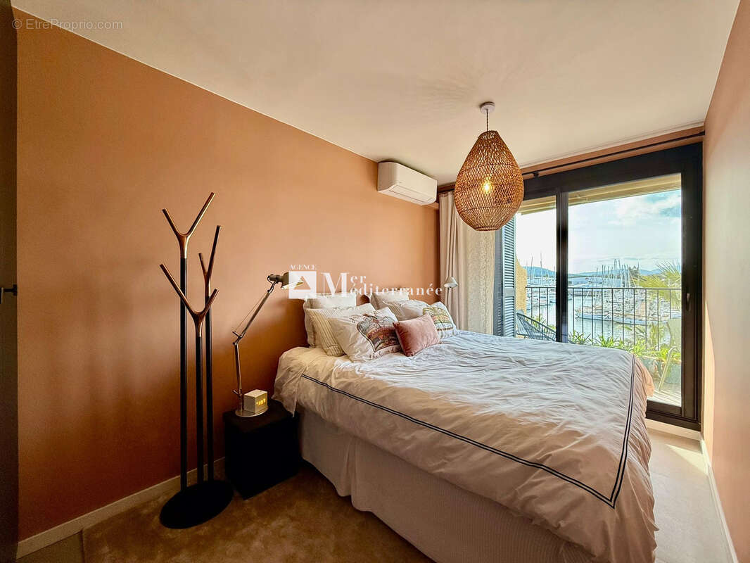 Appartement à COGOLIN