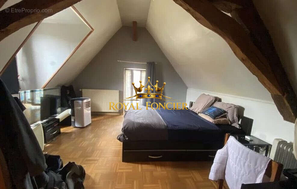 Maison 102 m² à Charnizay  - photo 6