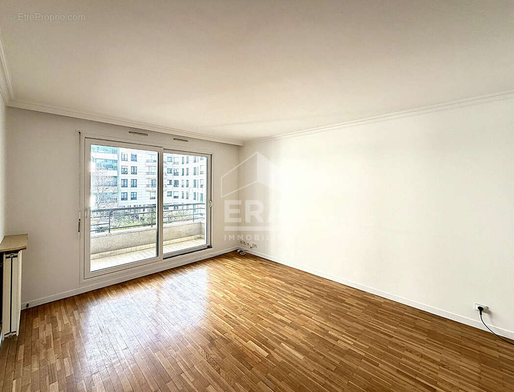 Appartement à LEVALLOIS-PERRET