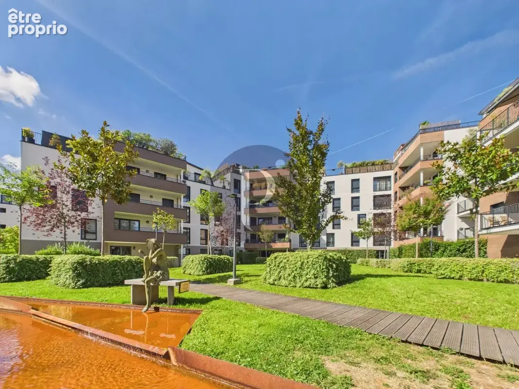 Appartement à LE PLESSIS-ROBINSON