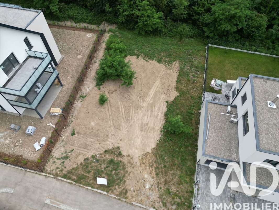 Photo 2 - Terrain à ISSENHEIM