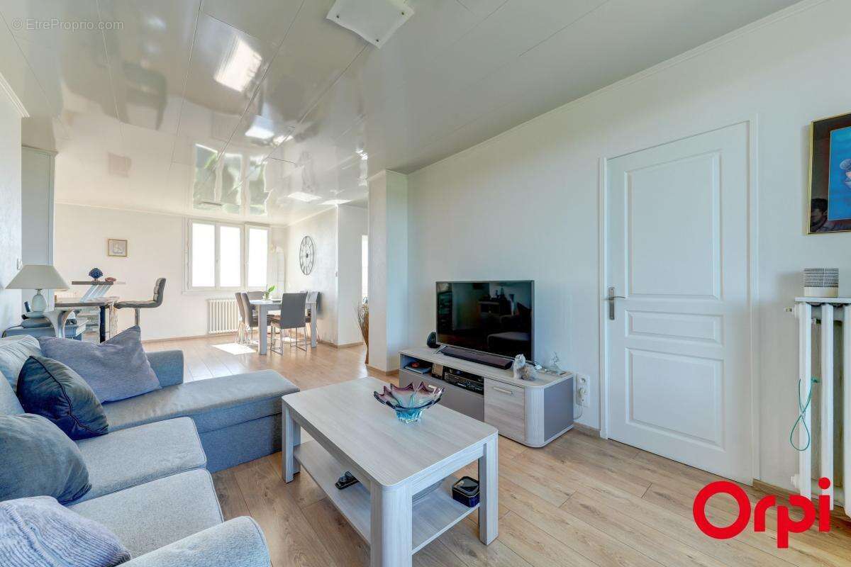 Appartement à CALUIRE-ET-CUIRE