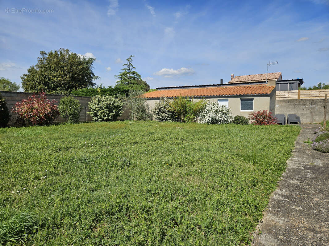 Maison à SAINT-DENIS-DU-PAYRE