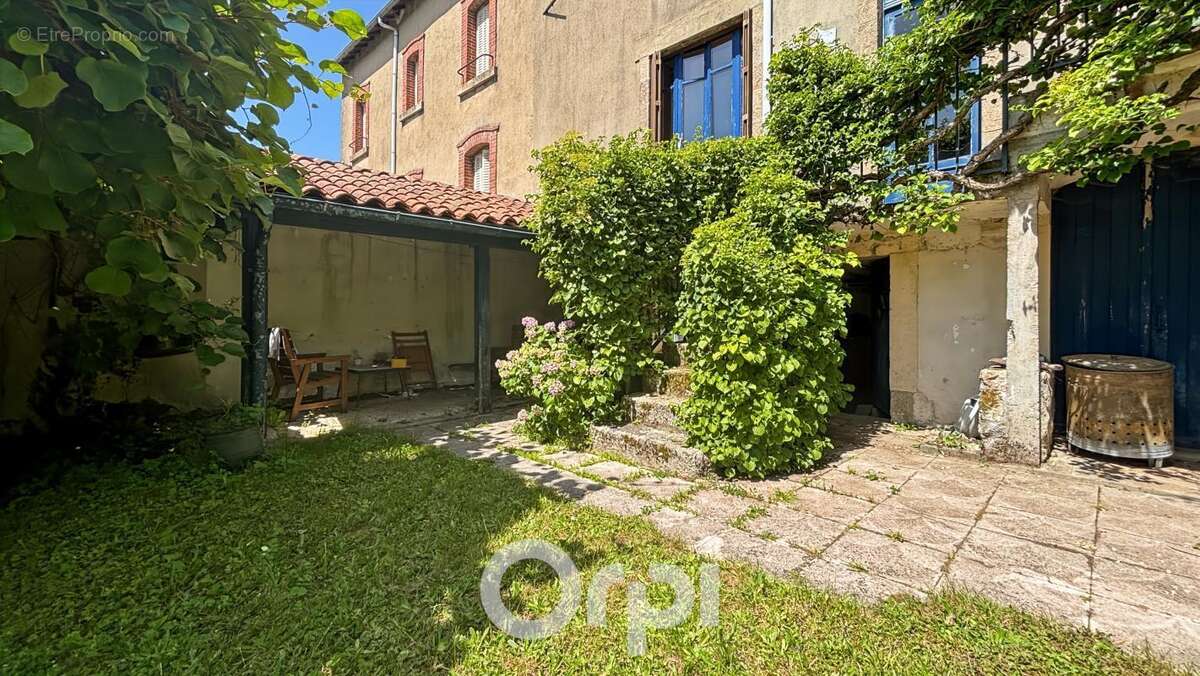 Maison à SAINT-SULPICE-LAURIERE