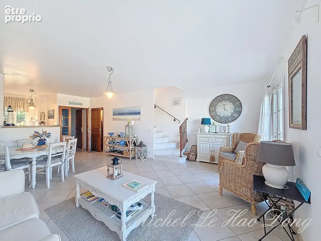 Superbe marina en triplex avec 03 chambres à AIGUES MORTES (30) - photo 4