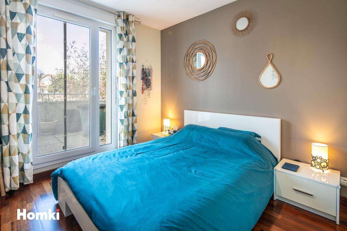 Appartement à SAINT-MARTIN-D'HERES