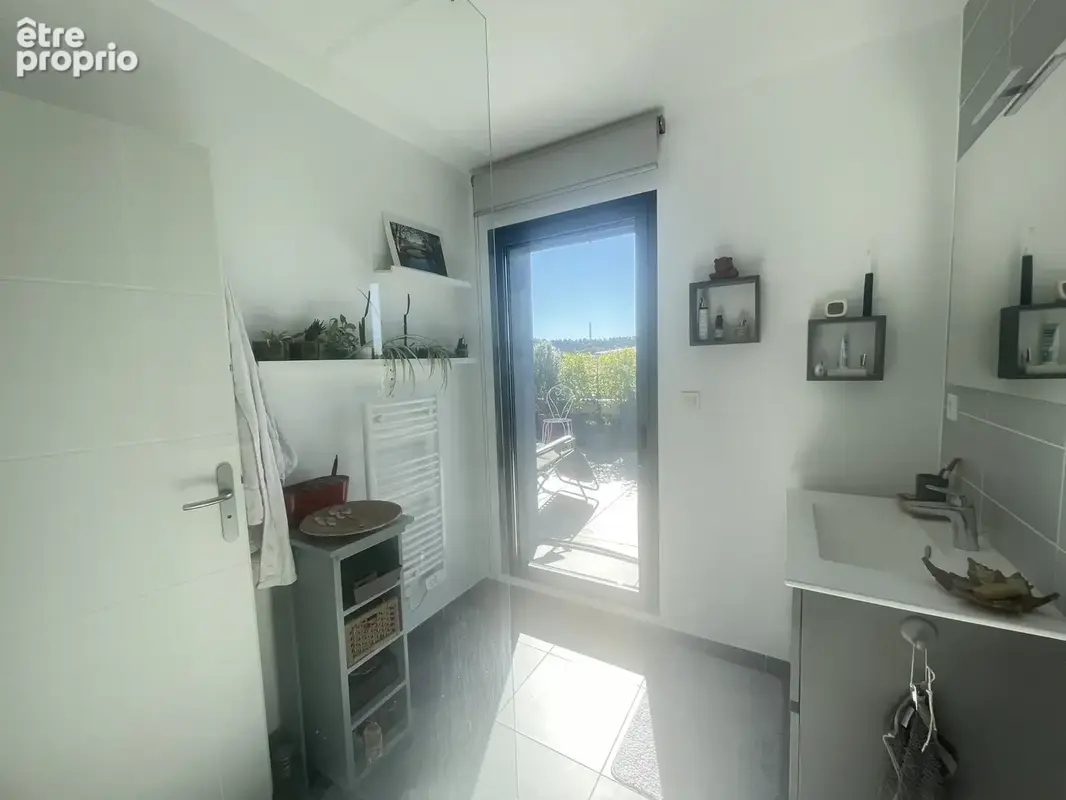 Exclusivité   dernier étage   4 pièces de 93 m2   terrasse 53 m2   garage et parking - photo 16