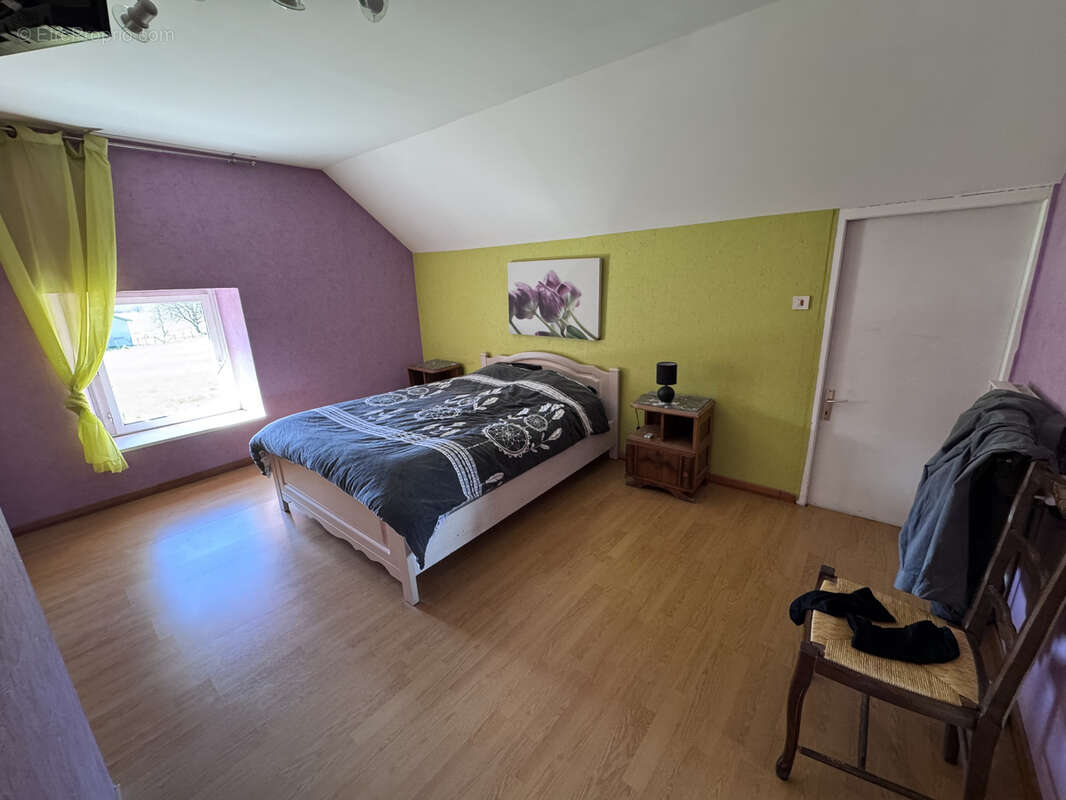 Maison à SAINT-BRESSON