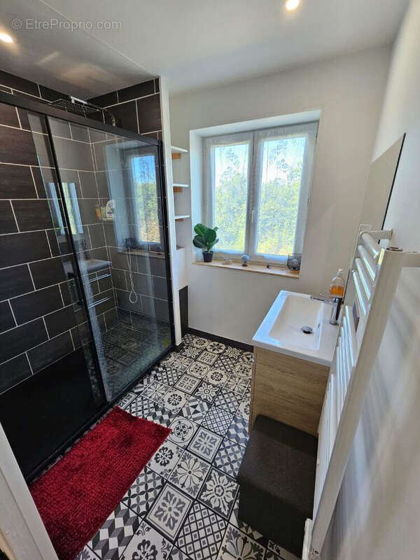 Maison à SAINT-PIERRE-D'EXIDEUIL