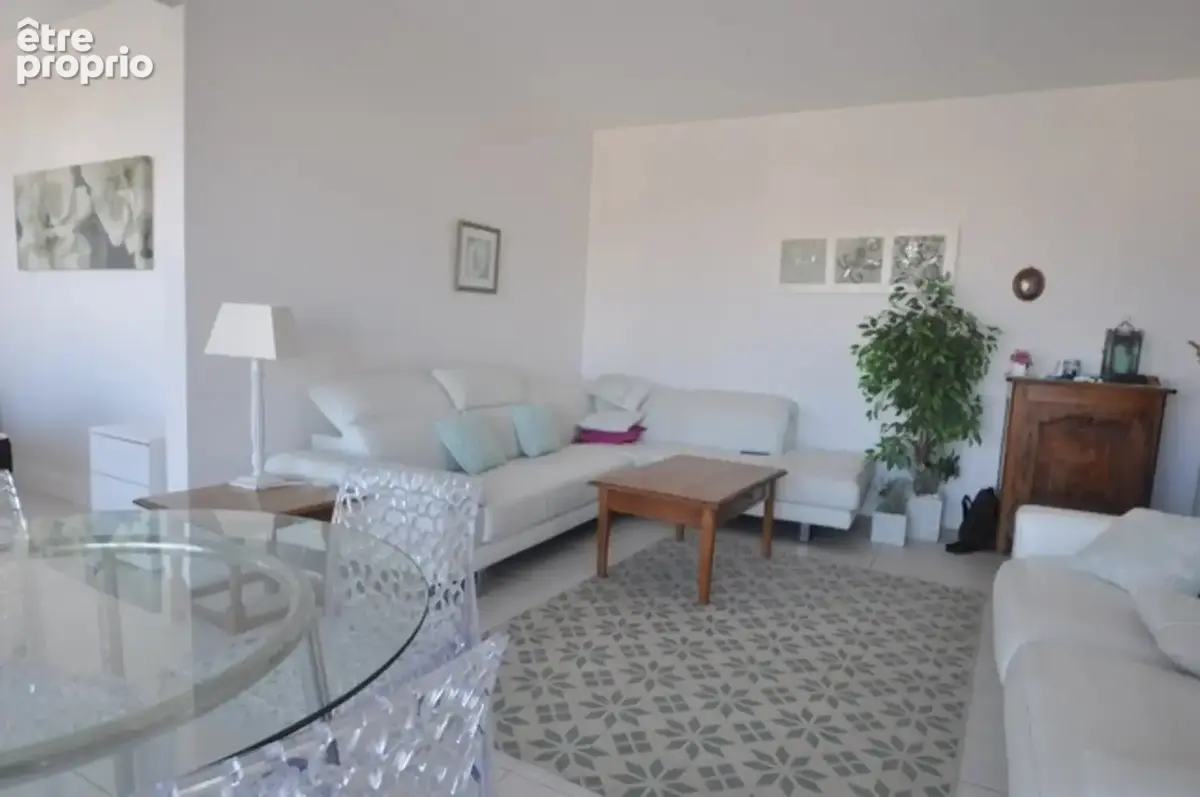Appartement à vendre 3 pièces ANGERS (49), grand appartement + cave et garage - photo 3