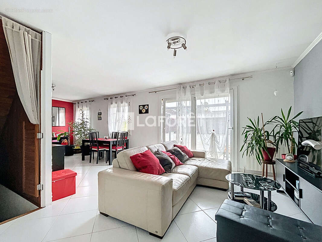 Maison à MAREIL-EN-FRANCE