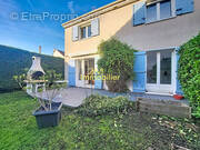 Maison à COURCOURONNES