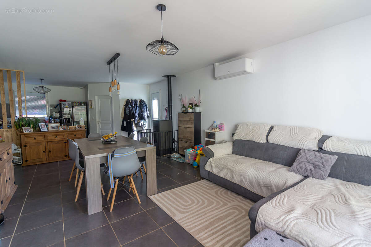 Maison de plain-pied 6 chambres - photo 2