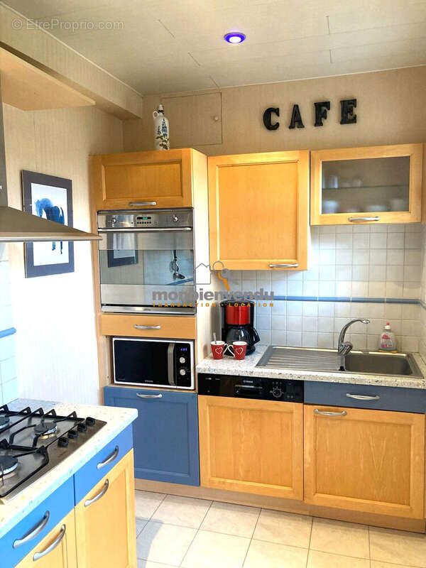 Maison à VIC-SUR-CERE