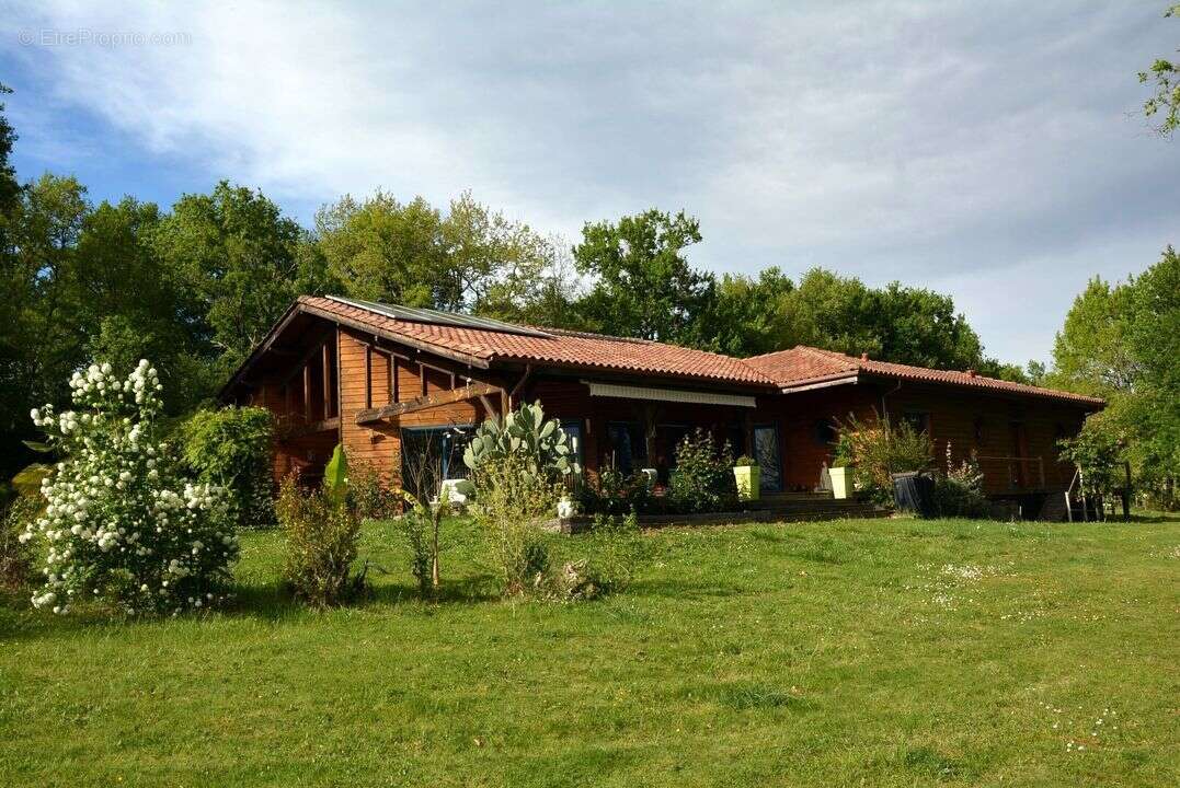 #maison #t5 #cazaubon #parfait état #gers - Maison à CAZAUBON