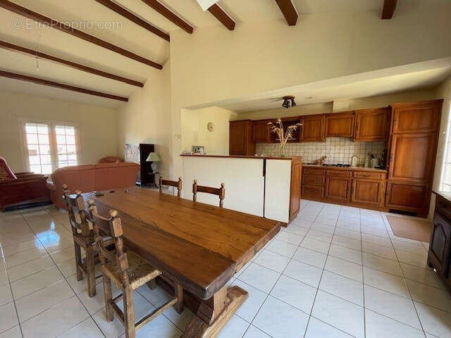 Maison à SAINT-HILAIRE-DE-RIEZ