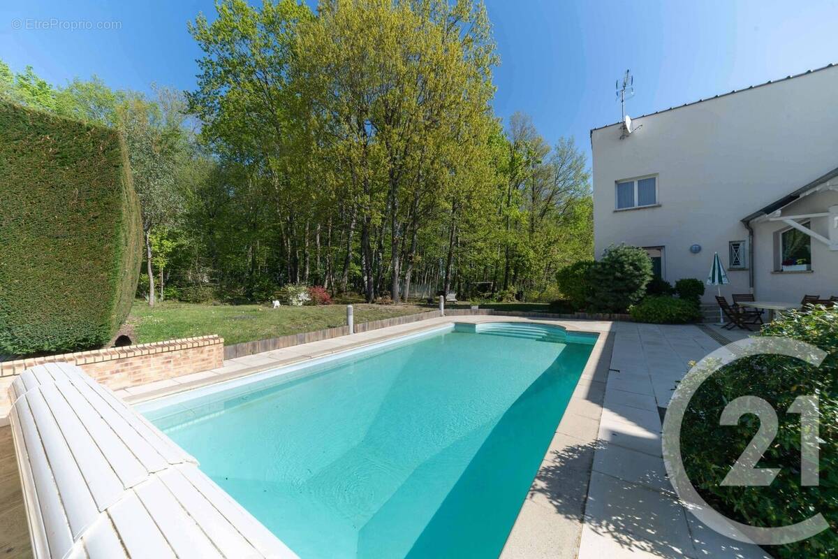 Maison à BELLERIVE-SUR-ALLIER