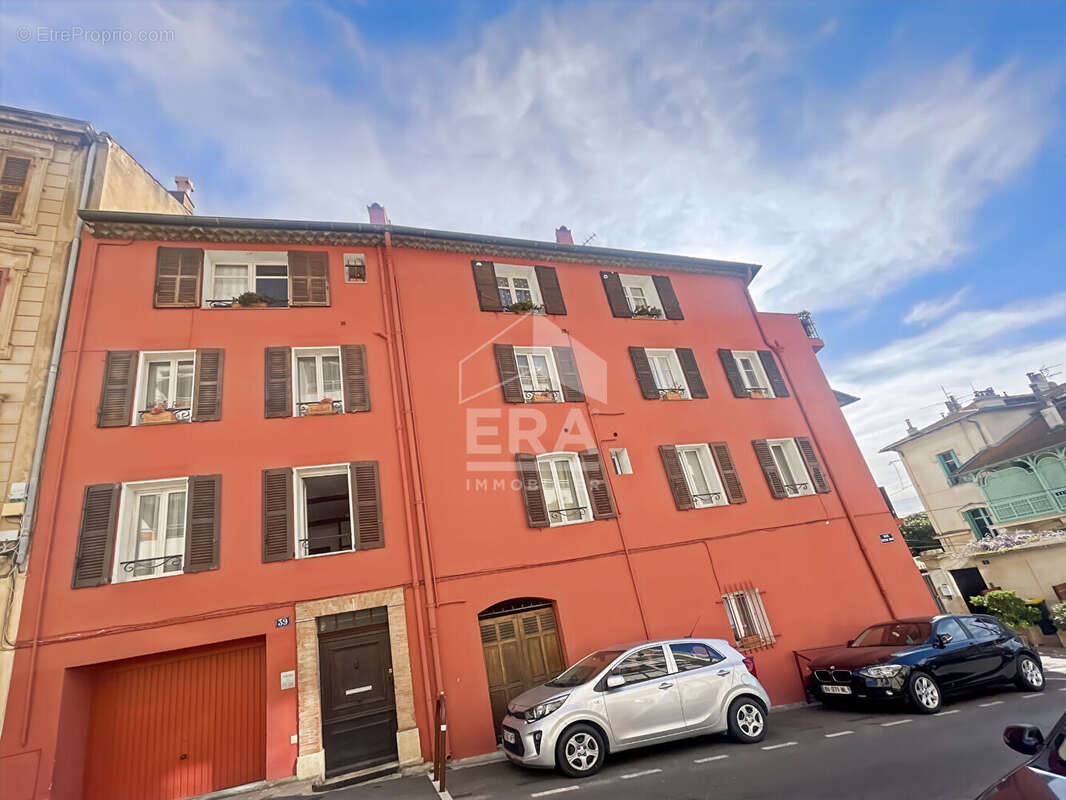 Appartement à LE CANNET