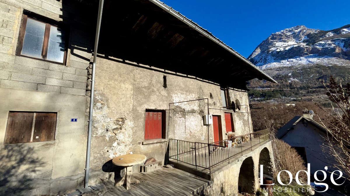 Maison à L'ARGENTIERE-LA-BESSEE