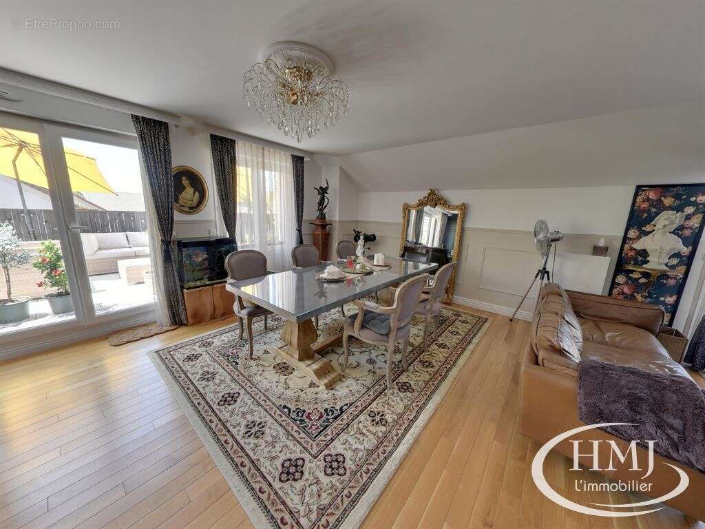 Appartement à LISSES