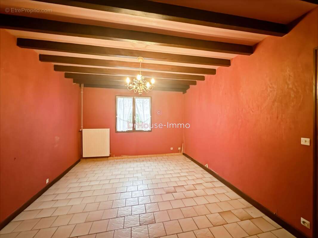 Maison 107 m² à Saint-Germain-De-La-Coudre  - photo 6