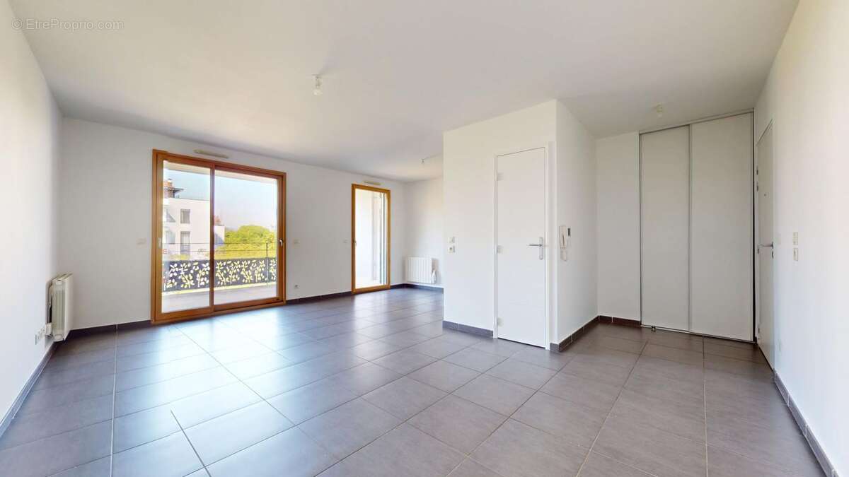 Appartement à LYON-5E