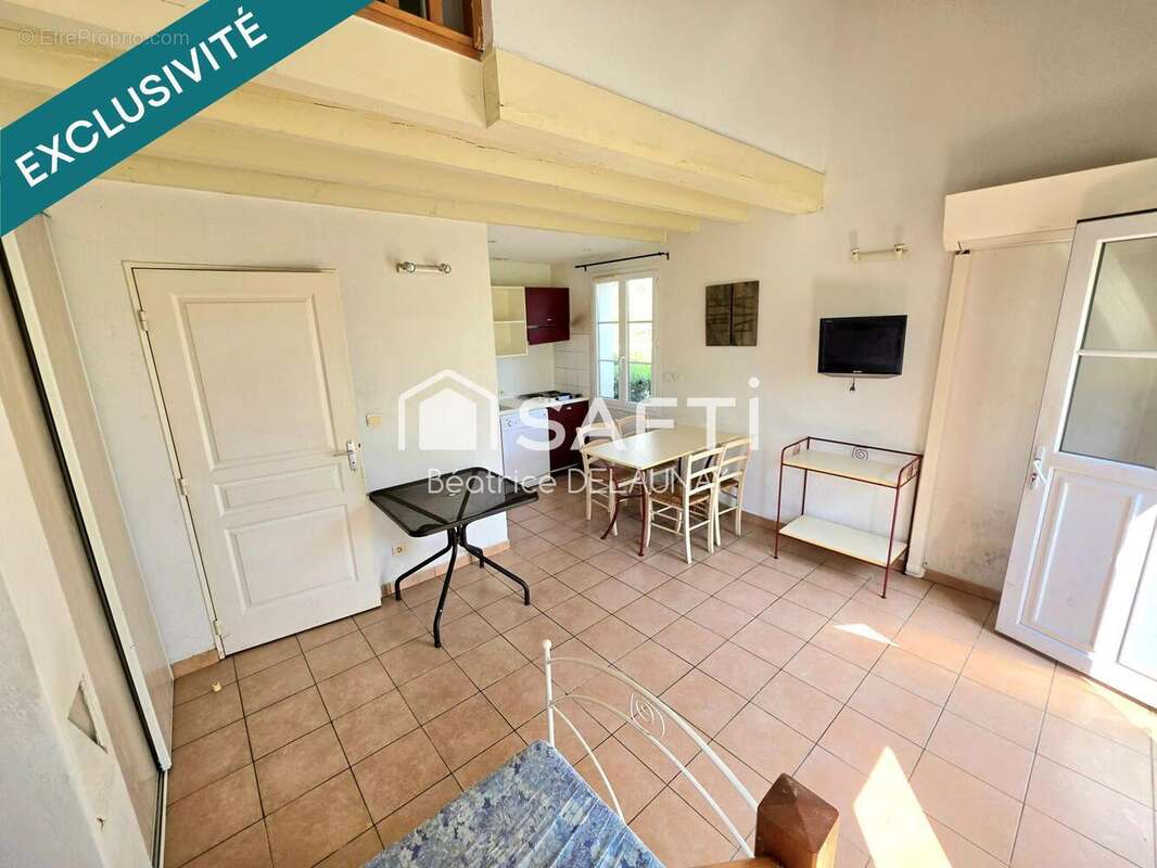 Photo 3 - Maison à GALLARGUES-LE-MONTUEUX