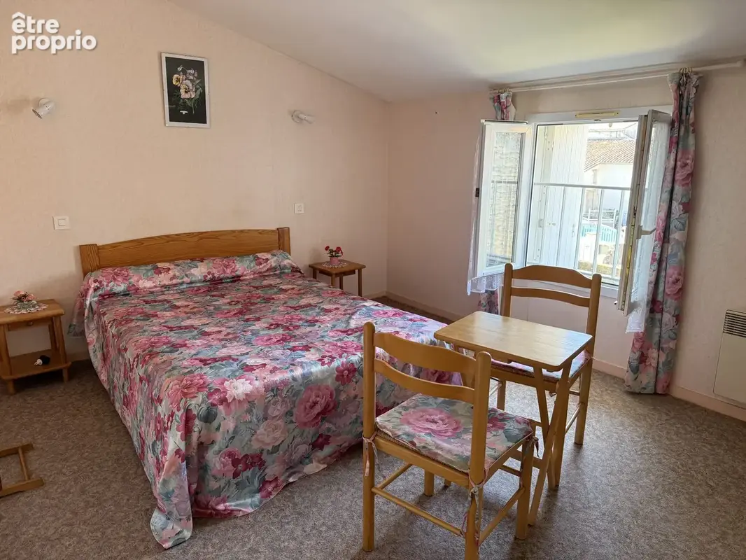 Maison 13 pièces 329 m² à vendre à Semussac (17120) - photo 8