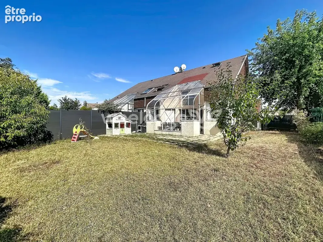 Maison 111 m² à Eragny  - photo 2