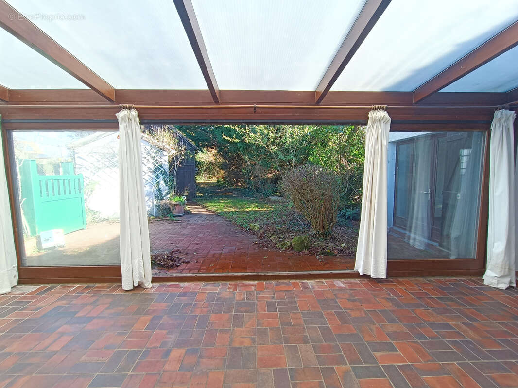 Maison à JUSSY-LE-CHAUDRIER