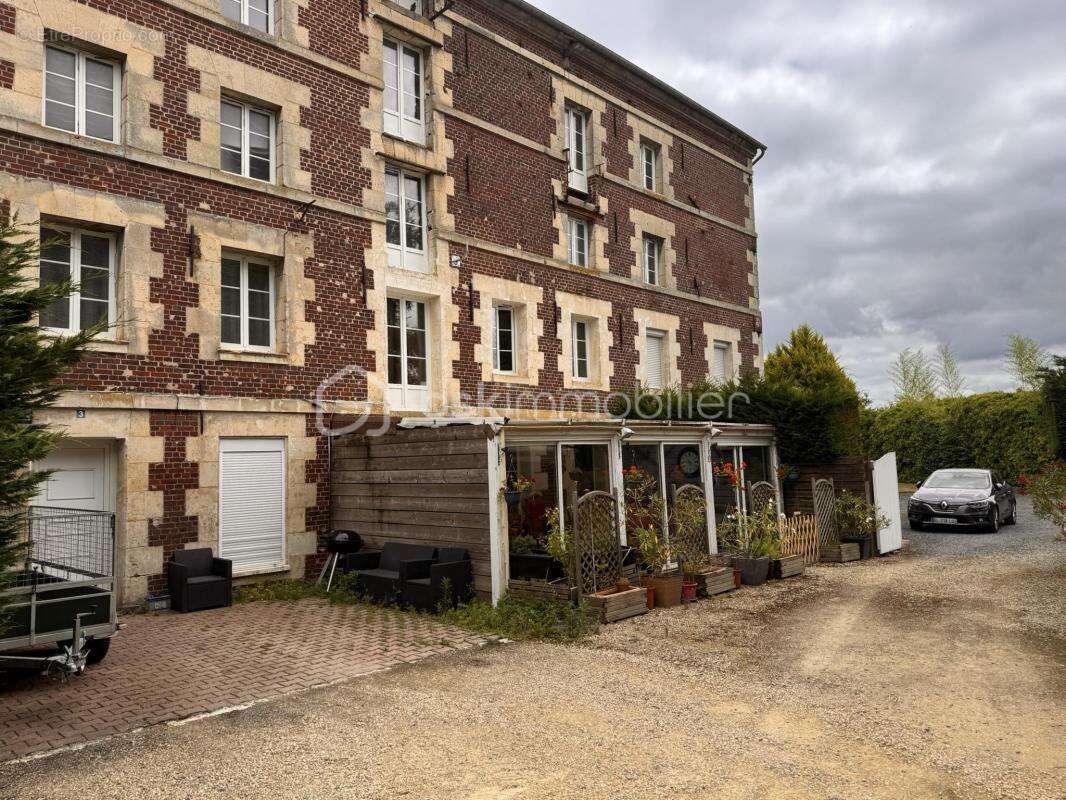 Immeuble de rapport 1 317 m² a sempigny (60400) - photo 2