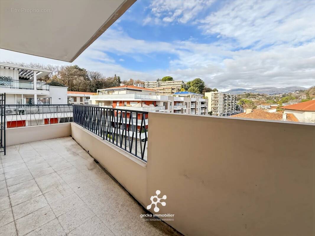 Appartement à CAGNES-SUR-MER