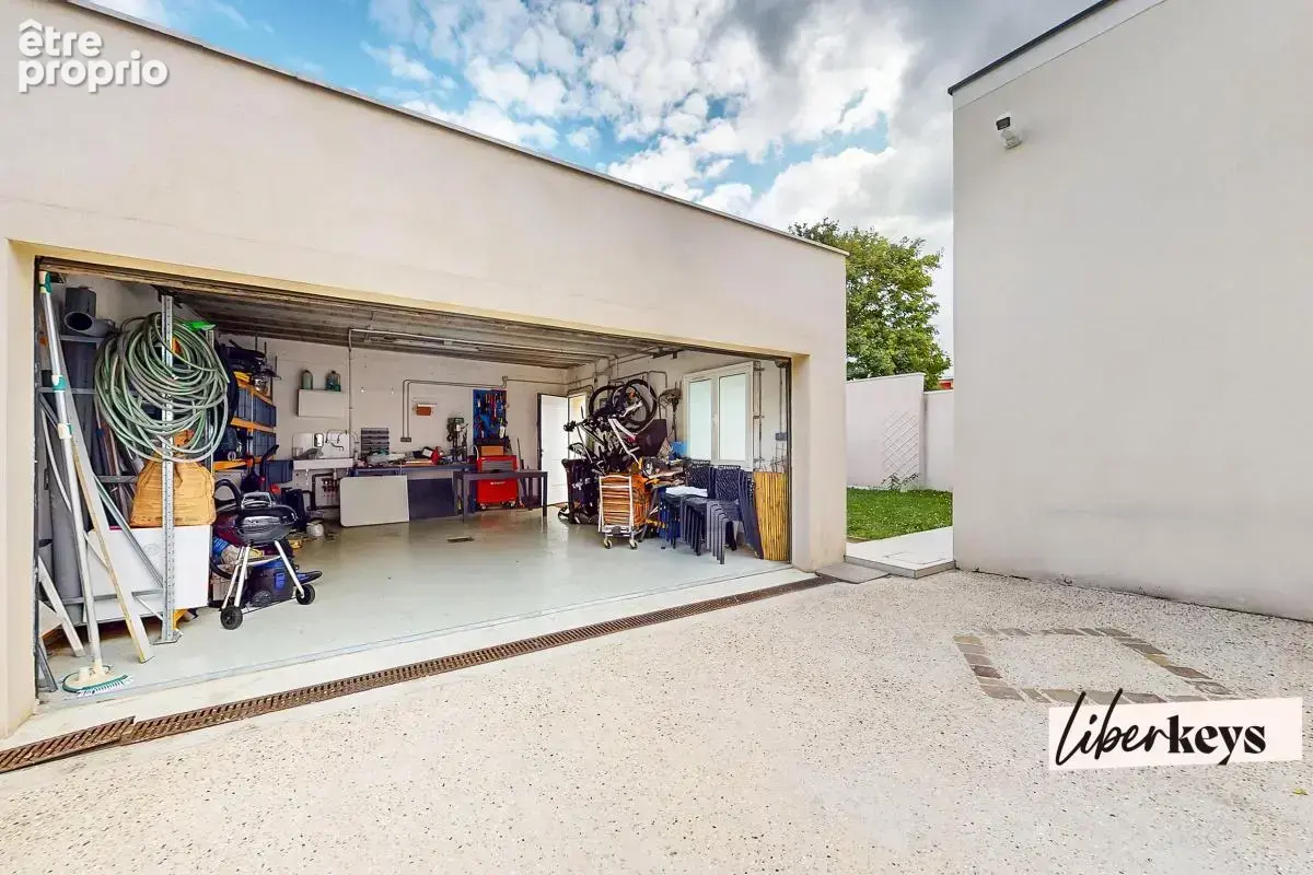 Maison atypique entièrement rénovée – 139,62 m² – DPE A – Jardin & garage de 40 m² - photo 15
