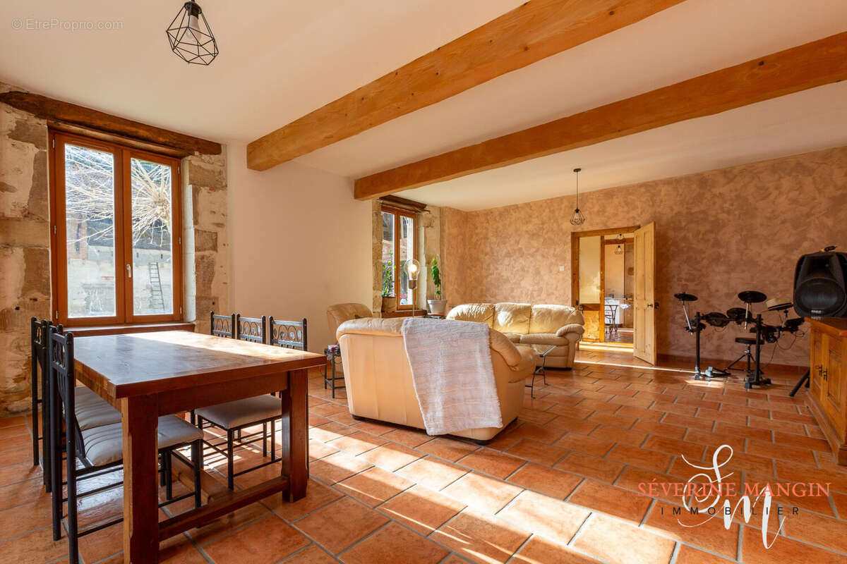 PIECE DE VIE - Maison à SAINT-PAUL-LES-ROMANS