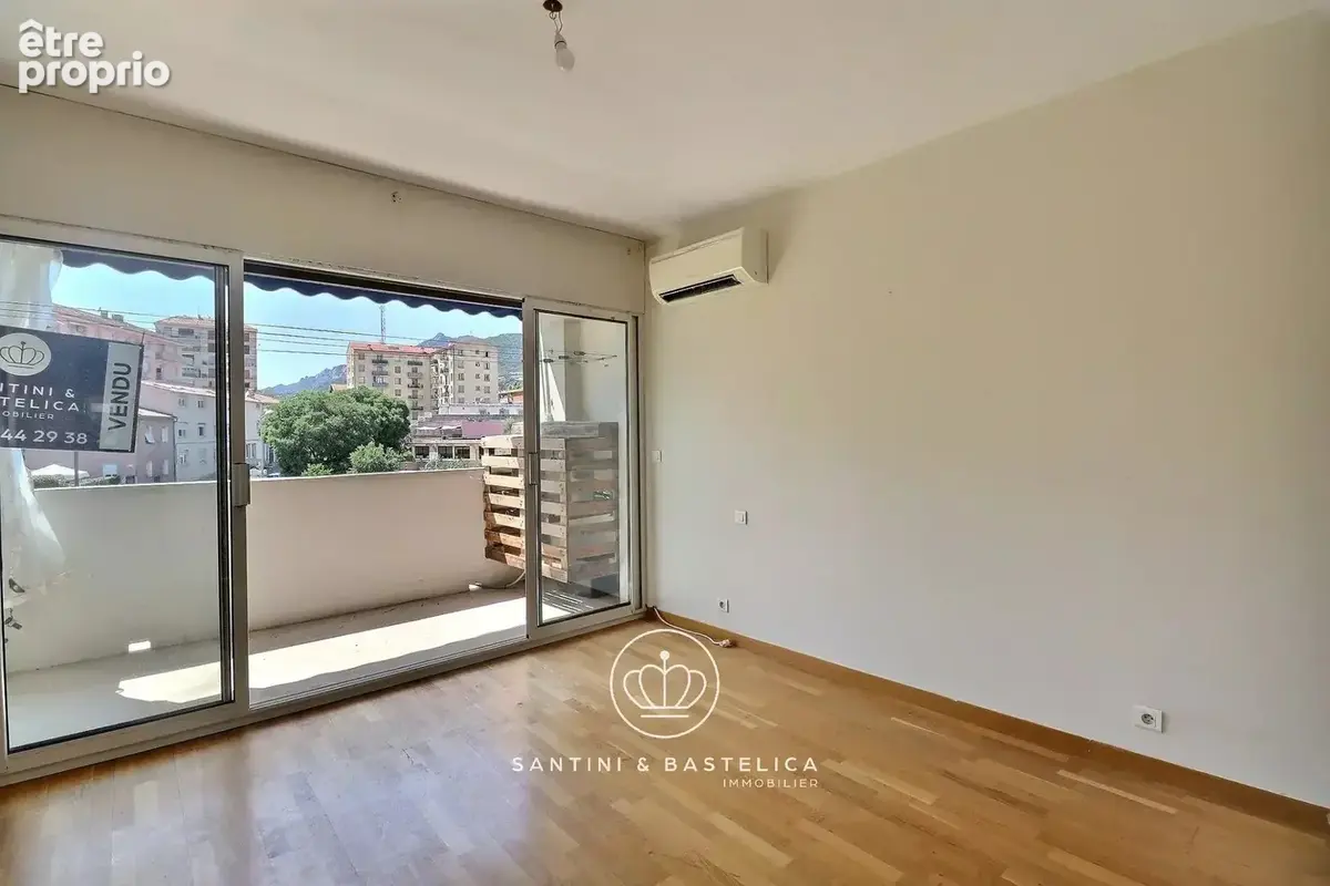 Appartement T4 lumineux avec terrasse et aperçu mer à vendre – Loretto Ajaccio - photo 9