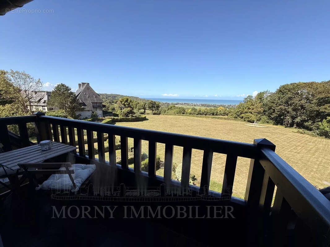 Appartement à TOURGEVILLE