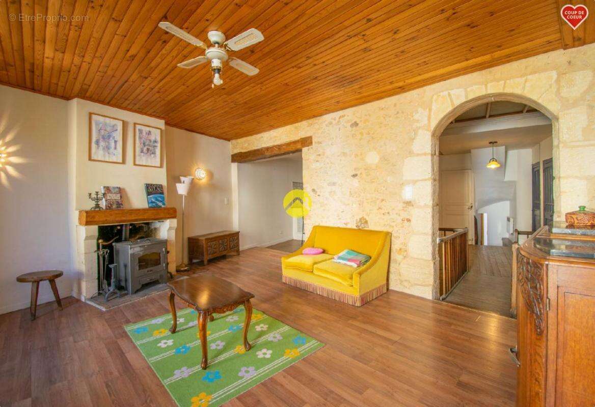 Maison à LE BUISSON-DE-CADOUIN