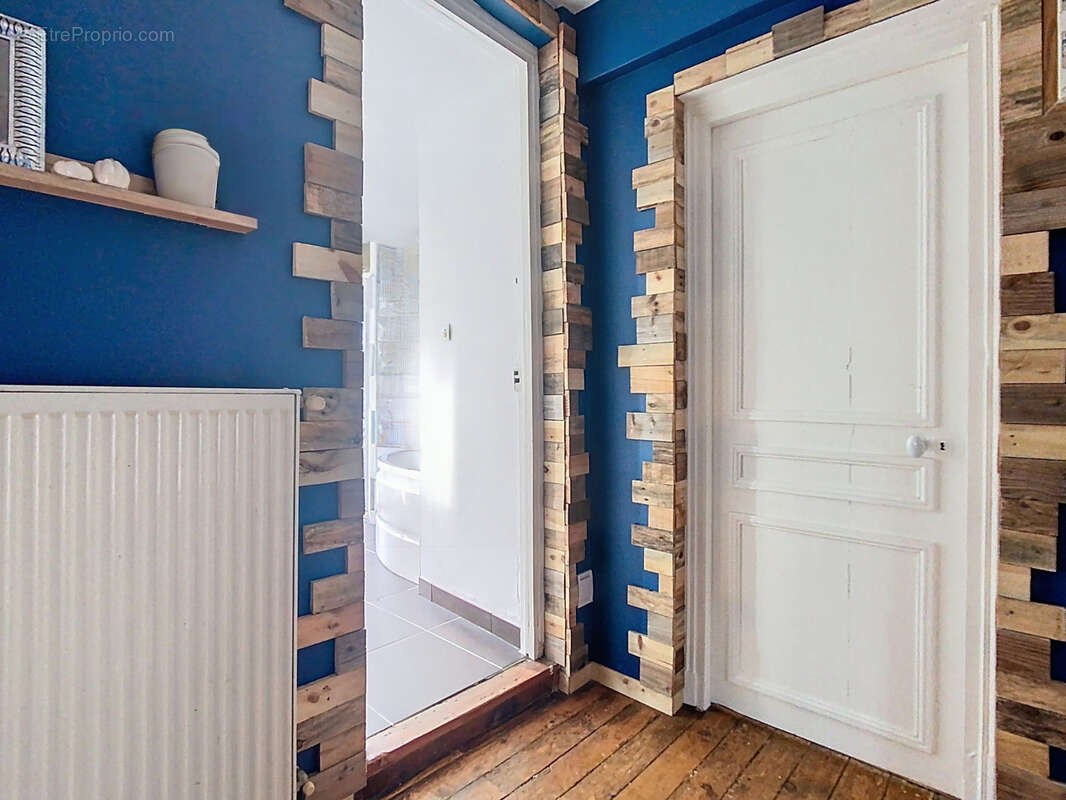 Maison à HOUTTEVILLE