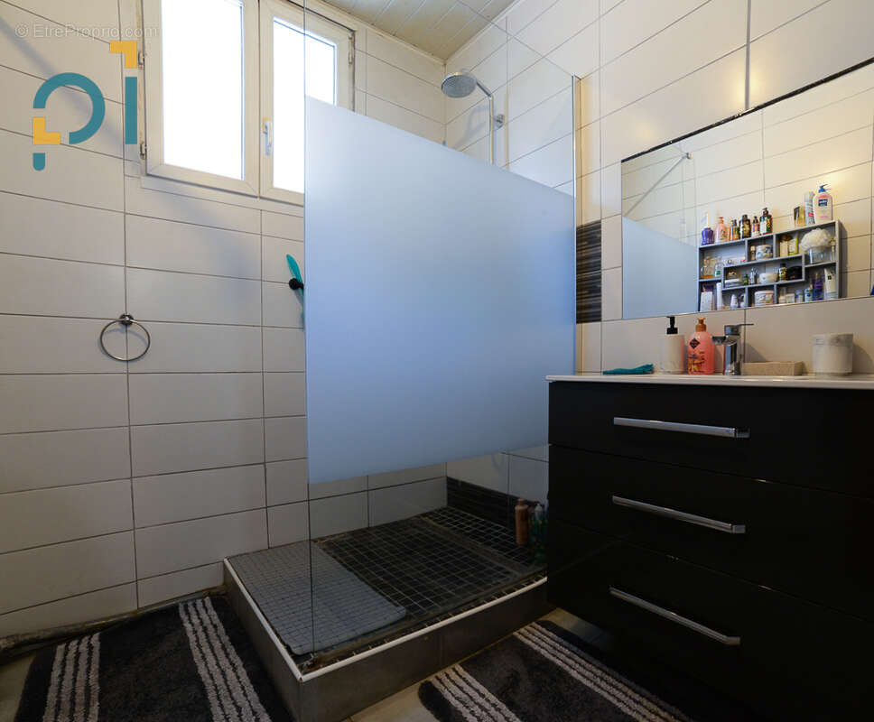 Appartement à MARSEILLE-15E