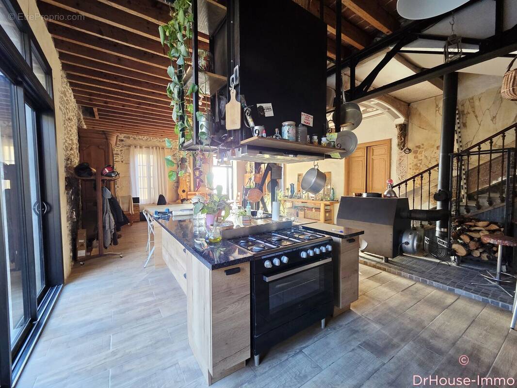 Maison à SAINT-CHINIAN