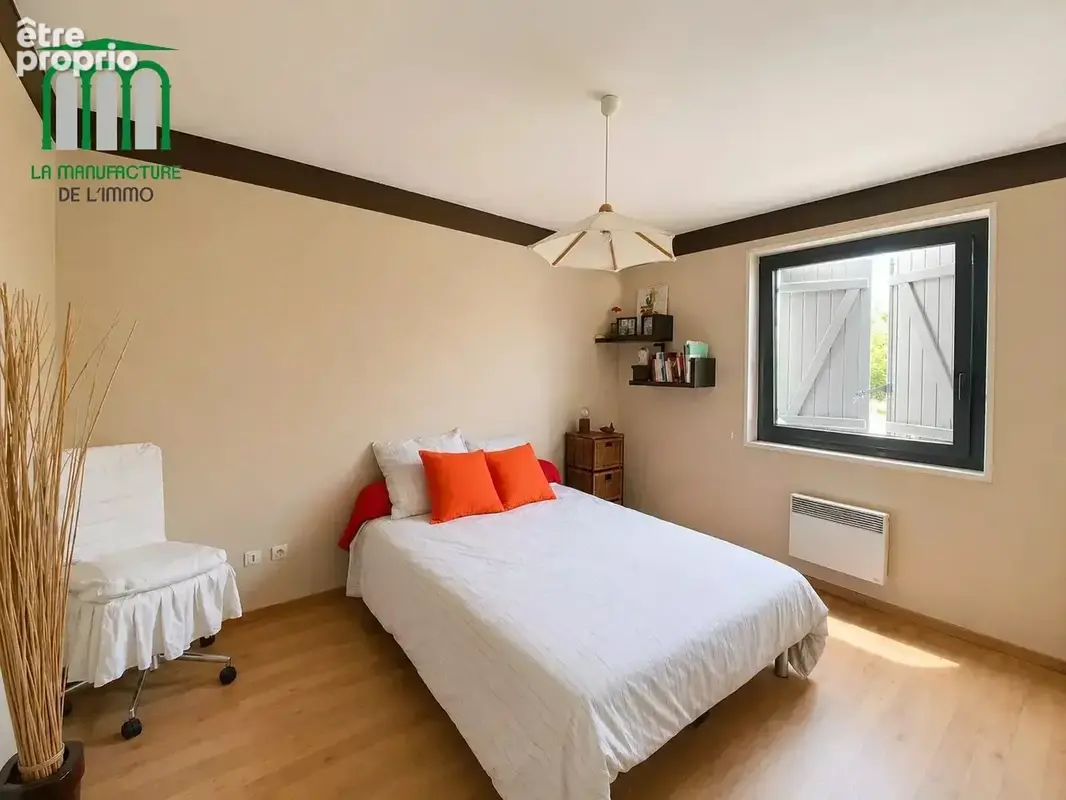 villa de 184m² avec piscine et dépendances / saint-galmier - photo 13