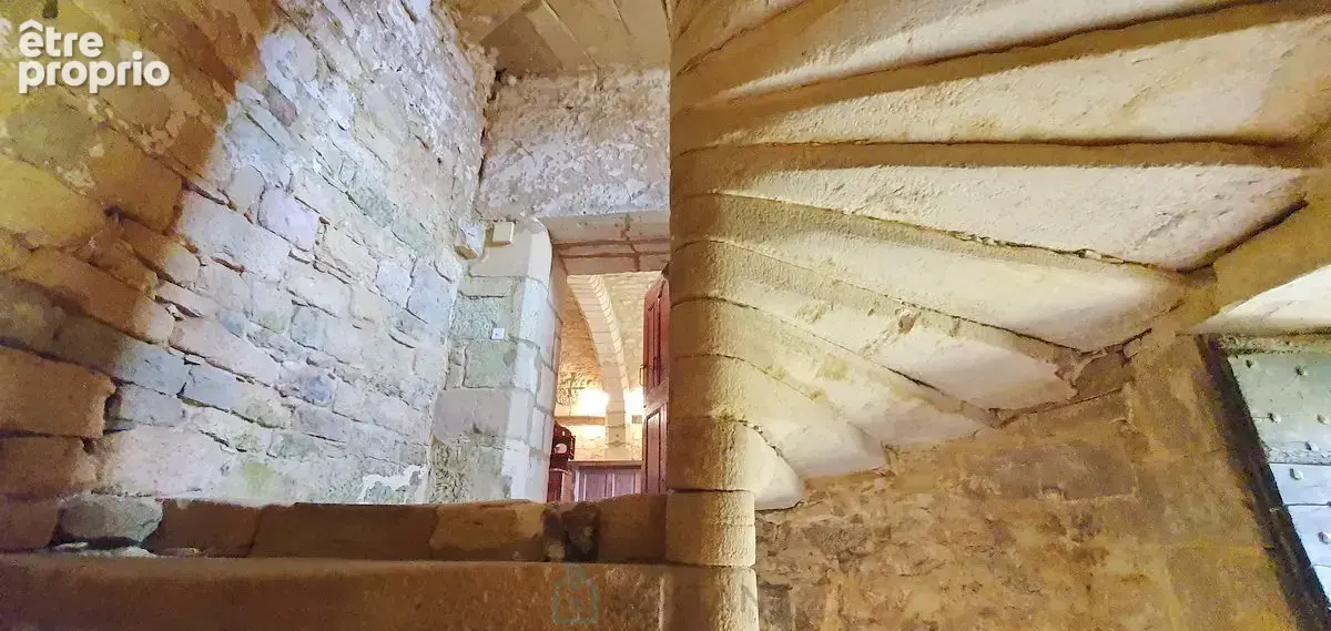 Corps de logis d'exception  Ancien château des XIII? & XV? siècles  Saint Pompon (25 km de Sarlat) - photo 17