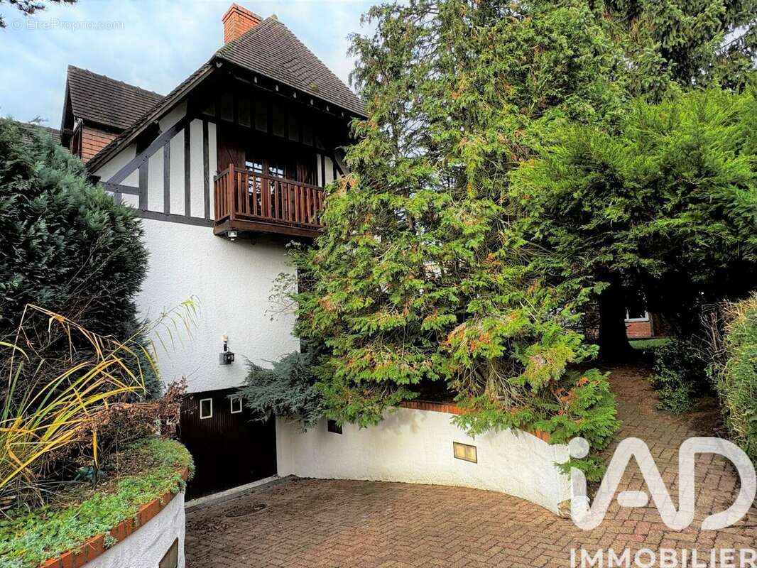 Photo 3 - Maison à LE MESNIL-ESNARD