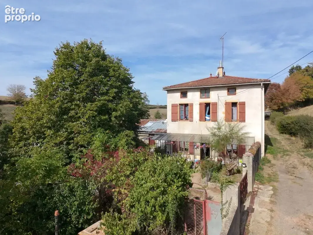 Maison à CHARLIEU