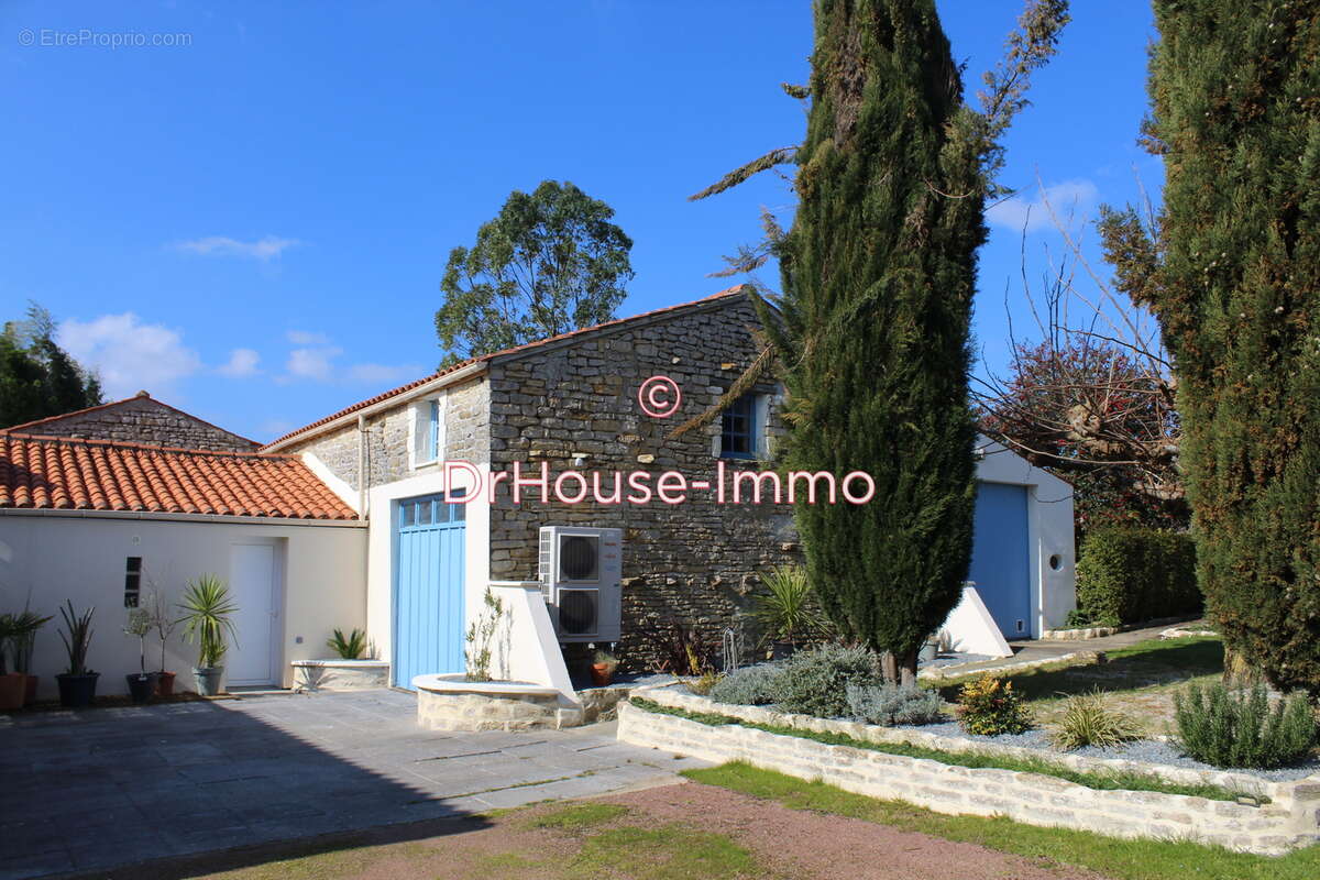 Maison à CHAILLE-LES-MARAIS